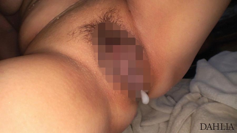 DLDSS-490 screenshot 7 A frustrated, busty housewife goes wild on a hot spring trip, having unprotected sex with a married man.