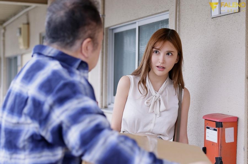 FNS-097 screenshot 1 Only one day left until the giant meteorite hits, and as a weak man, there's only one thing left to do: Meteor Press Creampies Until My Neighbor's Girl Breaks Down - Fujii Ranran