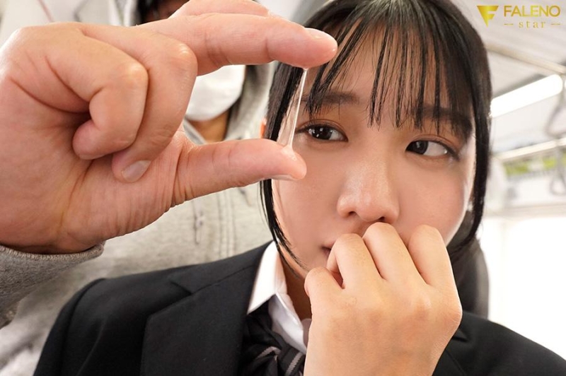 FNS-179 screenshot 2 Every morning on my way to school, my crotch gets played with and my masochistic side is awakened by... Yayoi Hamabe