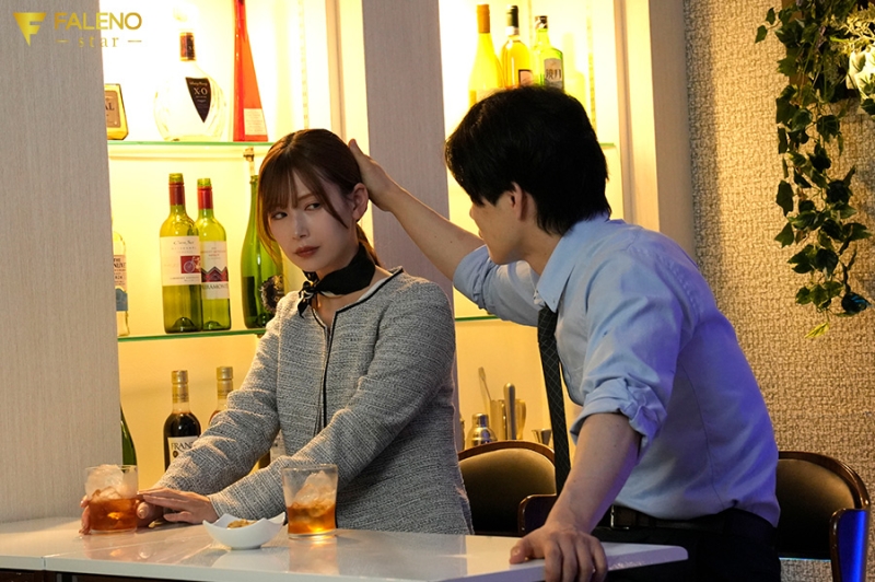 FNS-193 screenshot 2 I'm the one kneeling. My owner is a new employee. The female CEO, whose desire to be dominated is exposed, abandons her pride and falls into ecstatic pet sex. Akari Tsumugi